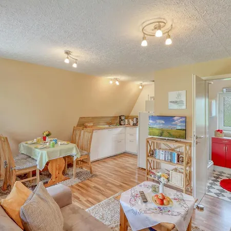 2 Bedroom In Nyaraló *